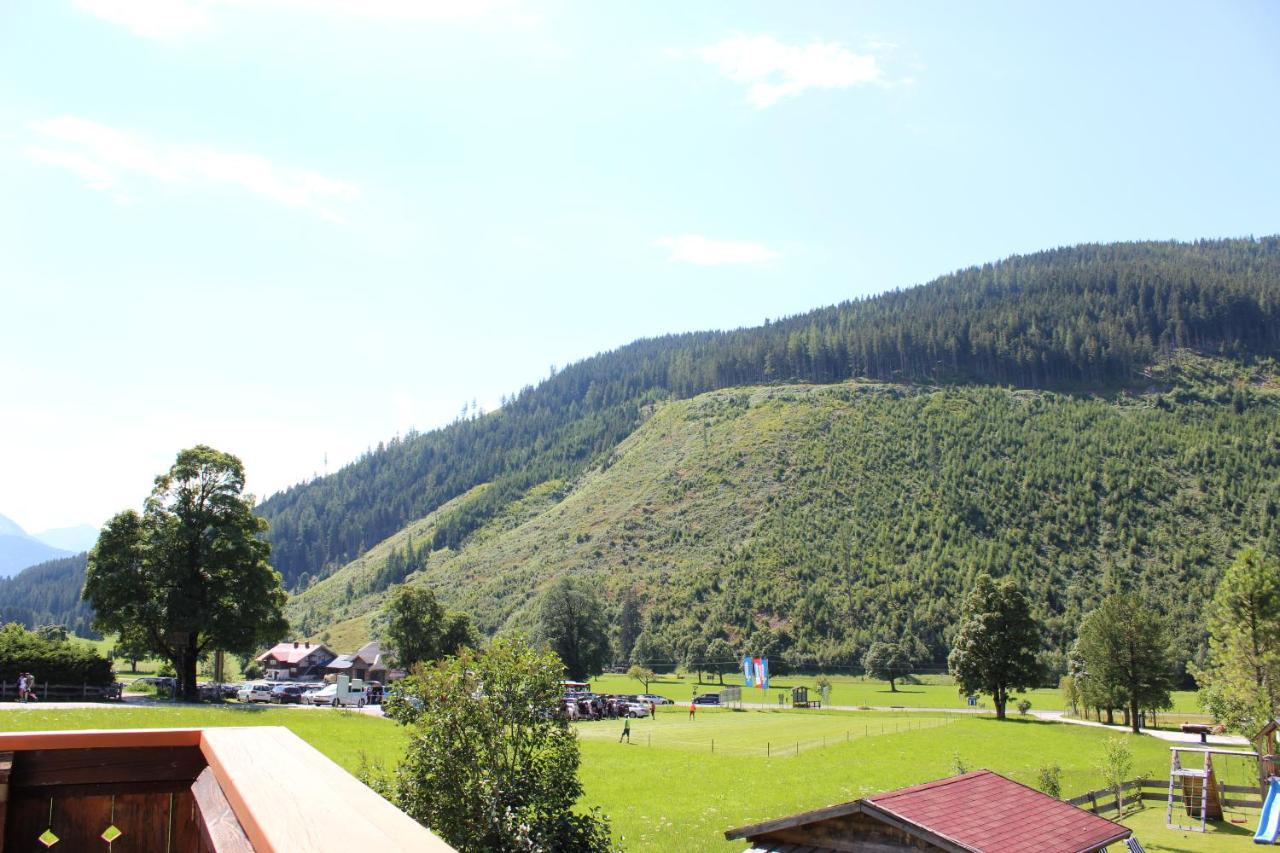 Haus Bergquell Apartamento Ramsau am Dachstein Exterior foto